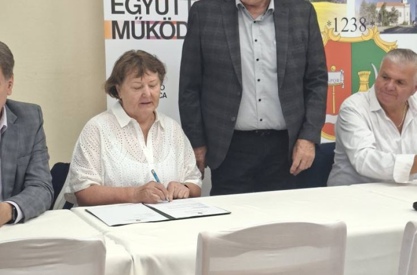 Rábacsécsény küldöttsége Felsőpatony 775 éves jubileumán