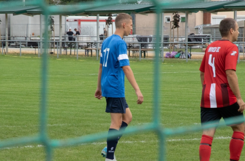 Gólzáporos meccs Babóton, éllovas a Tét - vasárnapi eredmények