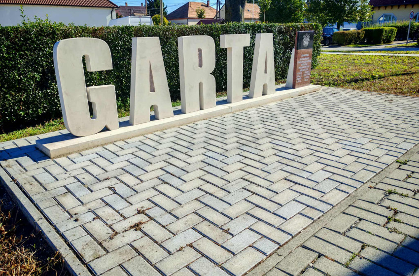 Megújult Garta központja