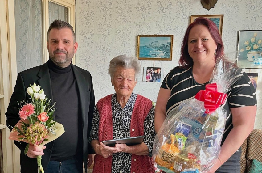 90 éves lett Baranyai Pálné, Marika néni