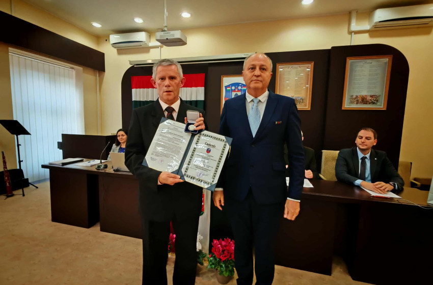 Horváth István Kapuvár Városáért Emlékéremben részesült