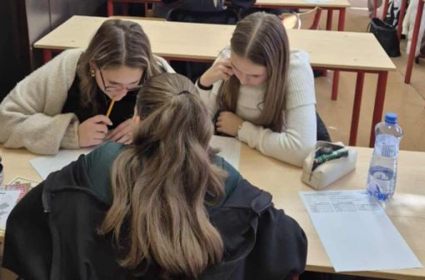 Bolyai Anyanyelvi Csapatverseny – a kapuvári Páli Szent Vincés diákok is megmérették magukat