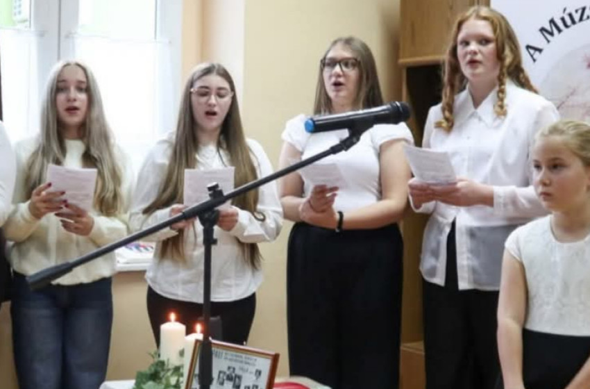 A Széchenyi Népdalkör fellépett Páliban