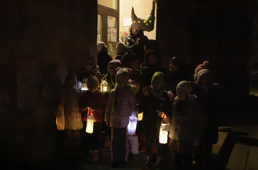 Márton-napi lámpás felvonulást tartottak Mihályiban