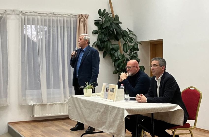 Nagy érdeklődés kísérte Hancz Gábor új kötetének bemutatóját Győrsövényházon