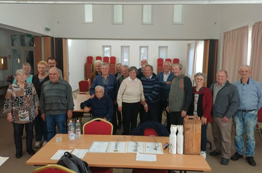 Kártyabajnokságot rendeztek Győrsövényház községben 