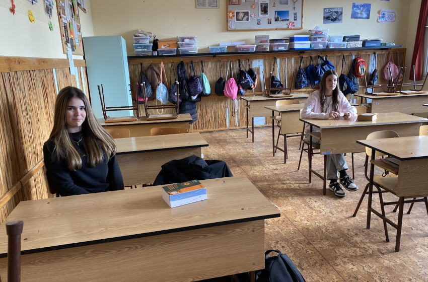 Mesterhármas nyelvi verseny első fordulója a Páli Szent Vince intézményben