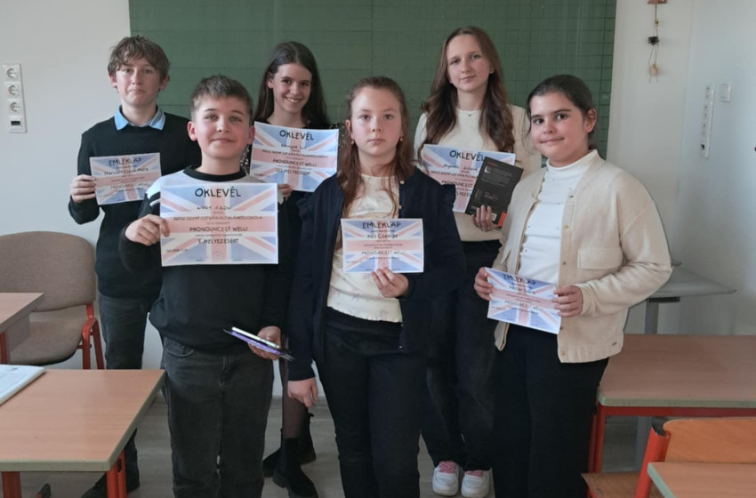 Kiváló eredmények a szili angol szépkiejtési versenyen