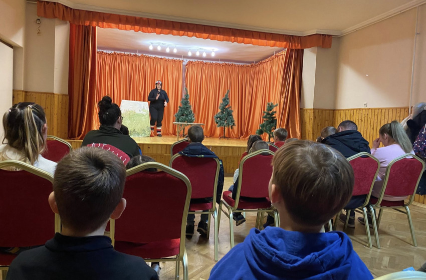 Interaktív délután Kisbaboton – a Holle Anyó Bábszínház varázsa