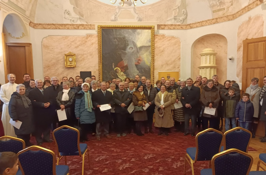 Jubiláns házaspárokat áldottak meg a Csornai Premontrei Apátságban