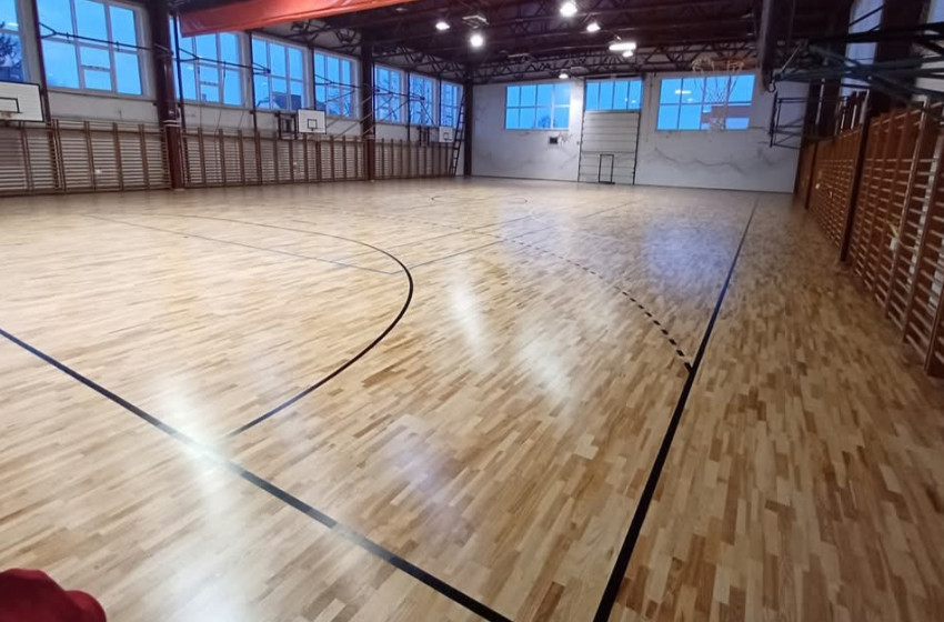 Megújult a tornacsarnok padozata Beledben