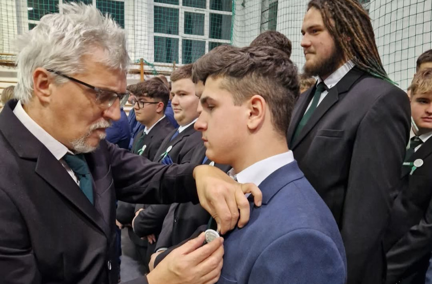 Szalagtűző ünnepséget tartottak a Csukás Zoltán Mezőgazdasági Technikumban