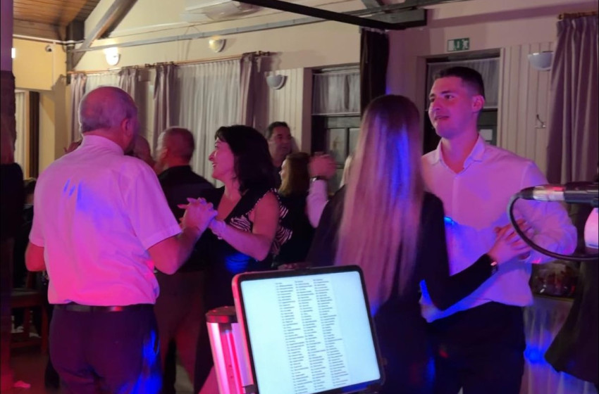 Vidámság és összetartozás jegyében zajlott a Kapuvár–Garta OTE szombati bálja