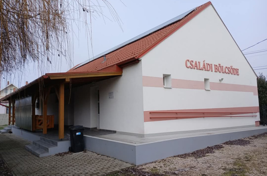 Uniós támogatással újult meg a Gesztenye és Százszorszép Családi Bölcsőde Kónyban