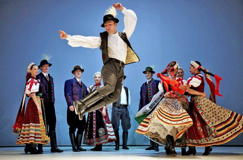 Érték, örökség, közösség – újra Barsi Néptáncgála Mihályiban