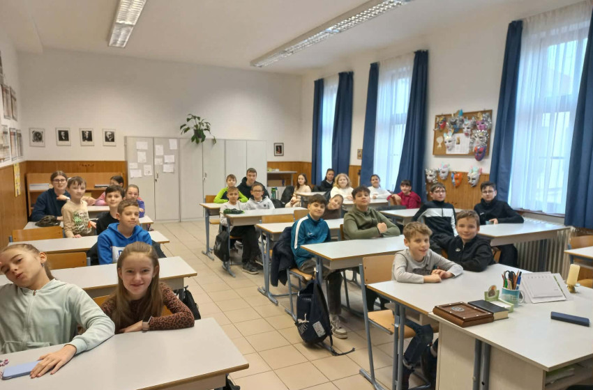 Országos döntőbe jutott a sakkozó lánycsapat