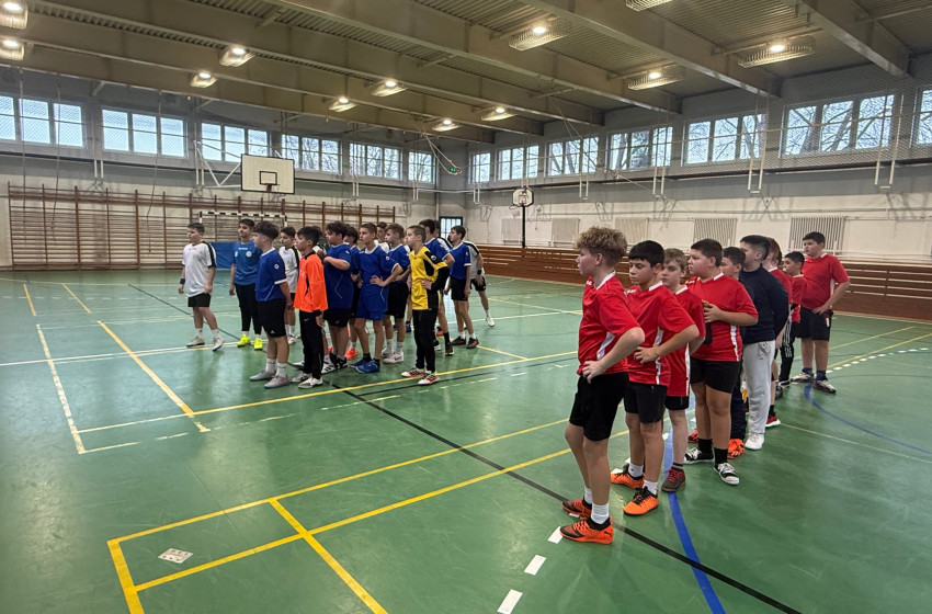 Kézilabda: Megyei döntő a II. Rákóczi Iskola csapatától