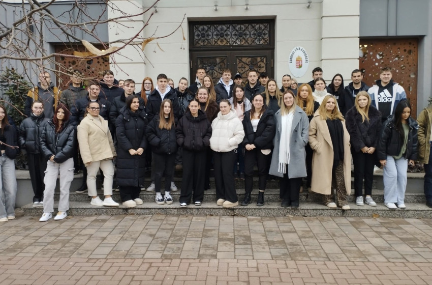 Bírósági tárgyaláson jártak a csornai Hunyadi Technikum diákjai