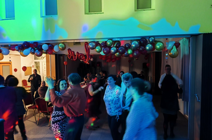 Jótékonysági farsangi bál Győrsövényházán