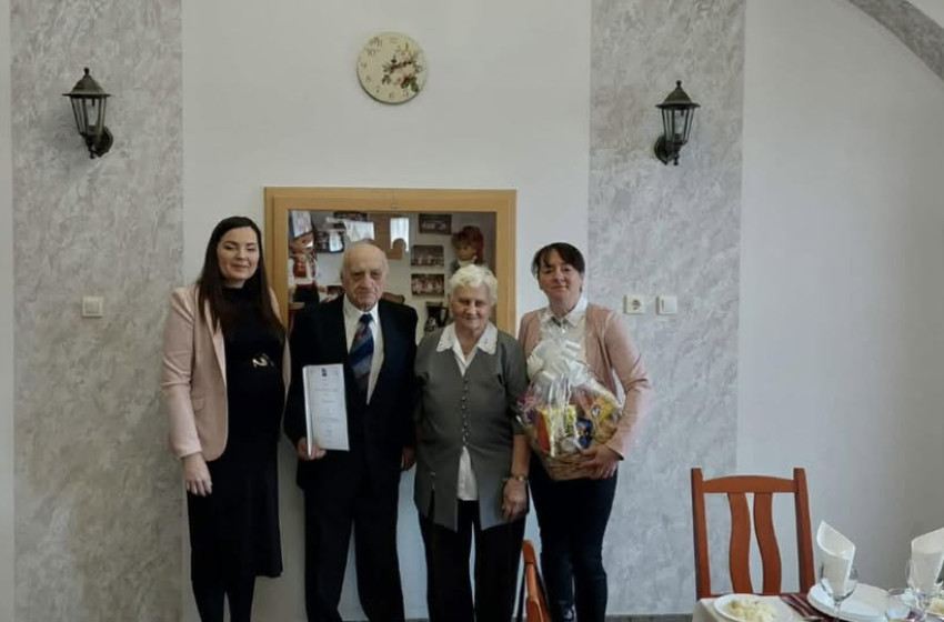 Kilencvenéves szépkorút köszöntöttek Szanyban