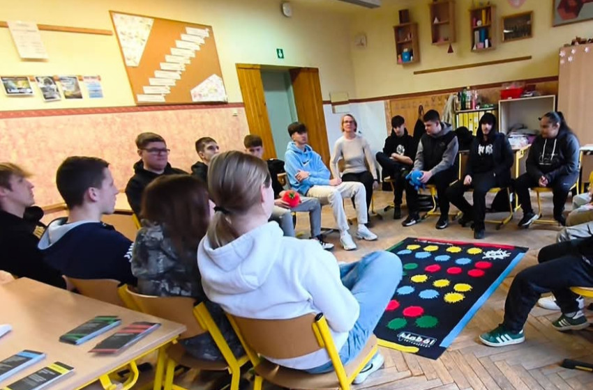 Prevenciós társasjátékkal tanultak a kapuvári diákok