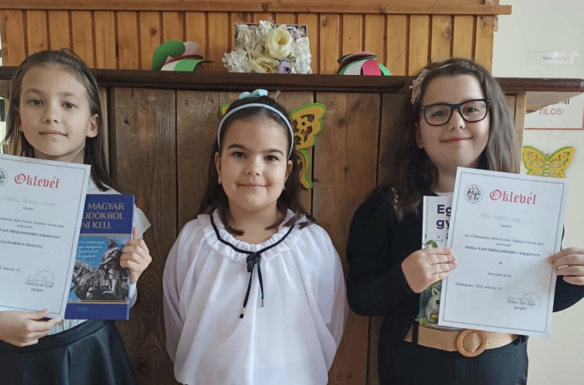 Szép eredményekkel tértek haza a farádi diákok a rábatamási prózamondó versenyről