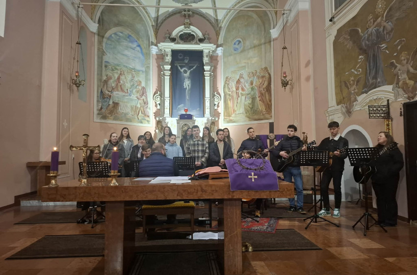 Keresztúti ájtatosság a nagyböjt jegyében