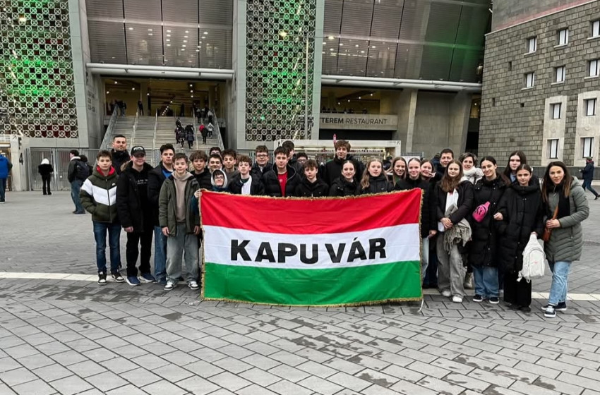 Válogatott mérkőzésen szurkoltak a Páli Szent Vince Iskolaközpont diákjai