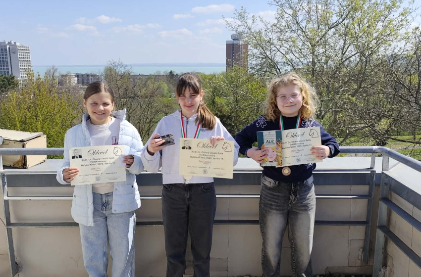 Sikerek a Dibusz László sakk emlékverseny mezőnyében – szép eredményekkel tértek haza a fiatal sakkozók 