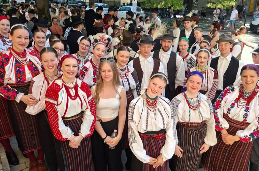 Ezüst minősítést szerzett Siófokon a Kapuvár Néptáncegyüttes ifjúsági csoportja
