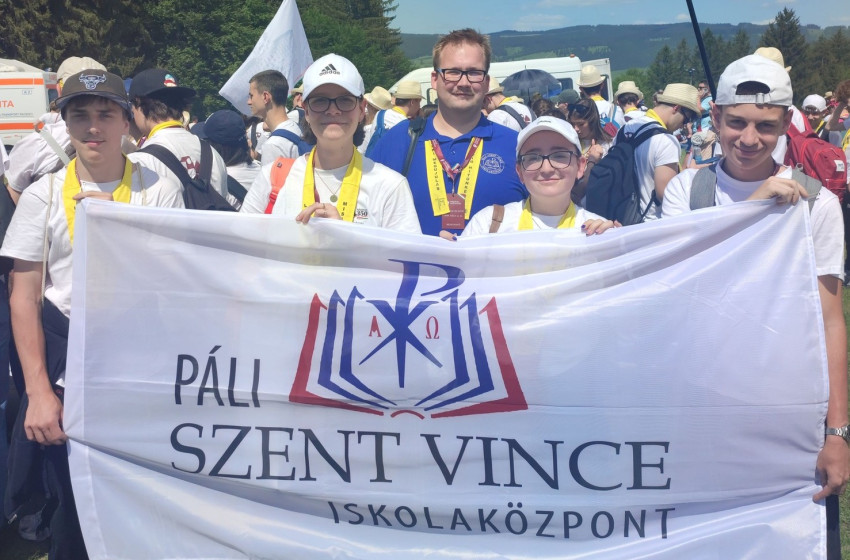 Lelki feltöltődés és összetartozás élménye Csíksomlyón