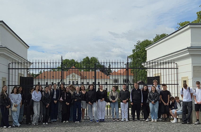Reformkori időutazáson vett részt a 9.B osztály
