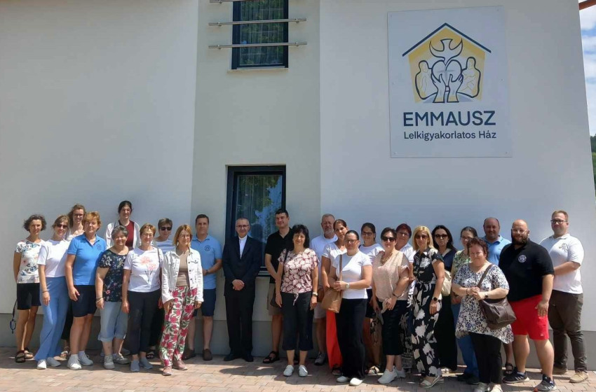 Vincés pedagógusok lelkigyakorlata Tényőn