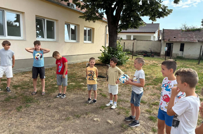 Élményekkel és kreatív programokkal indult a farádi gyermektábor