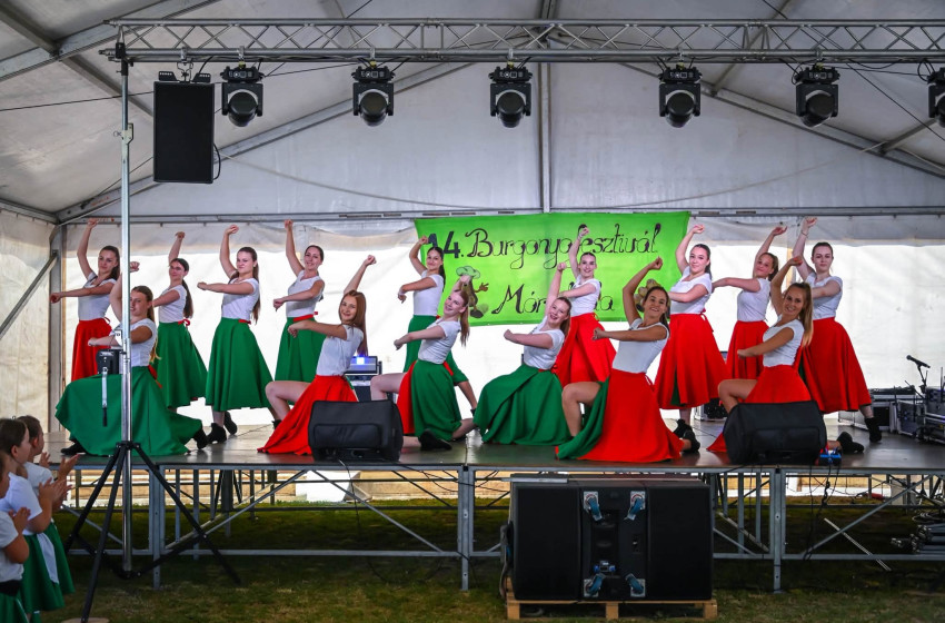 Három rendezvényen is fellépett a Starlight Dance SE