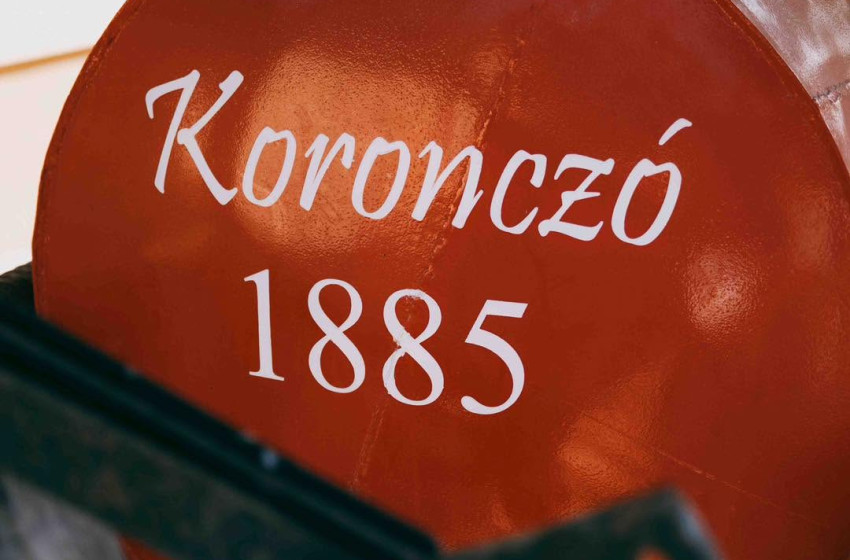 Bodzával, zenével és sztárfellépőkkel várja a látogatókat a XIV. Koroncói Bodzafesztivál
