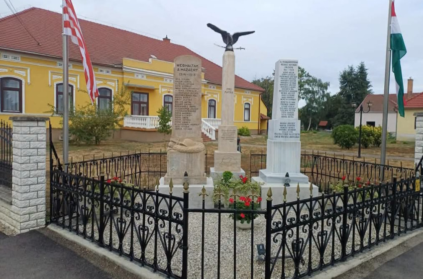 Megújult az enesei Hősök szobra környezete
